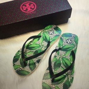 NEW Tory Burch Flip Flops